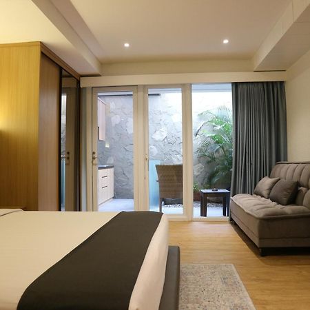 Treehouse Suites - Boutique Serviced Apartment Jacarta Exterior foto
