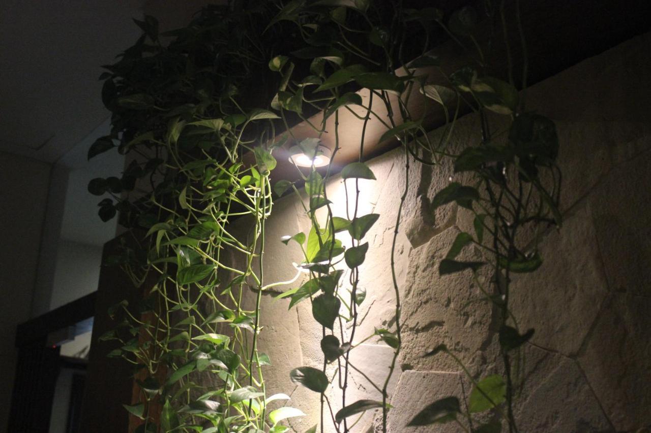 Treehouse Suites - Boutique Serviced Apartment Jacarta Exterior foto