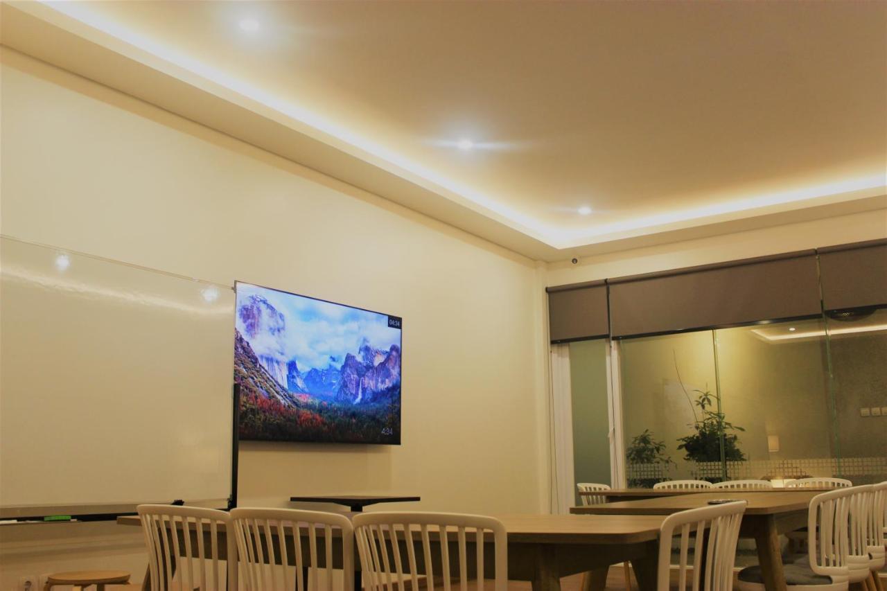 Treehouse Suites - Boutique Serviced Apartment Jacarta Exterior foto