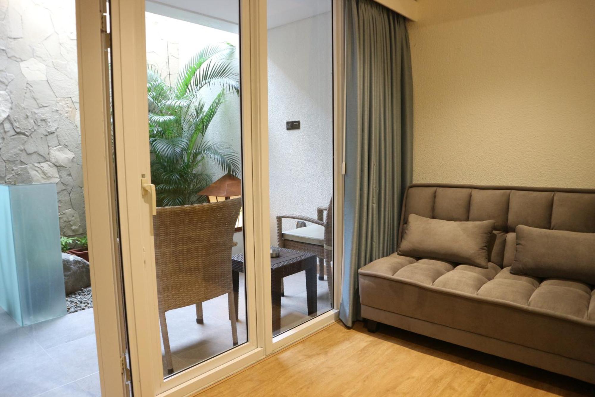 Treehouse Suites - Boutique Serviced Apartment Jacarta Exterior foto